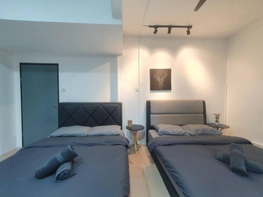3 Storey Bangalow Near Spice Arena & Queensbay Mall * Bayan Lepas