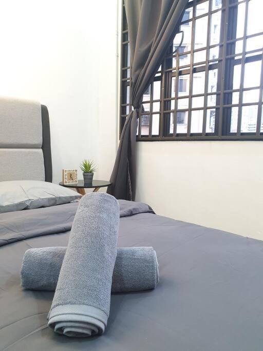 3 Storey Bangalow Near Spice Arena & Queensbay Mall