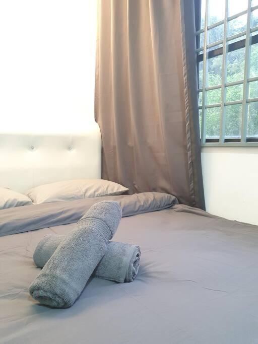 3 Storey Bangalow Near Spice Arena & Queensbay Mall