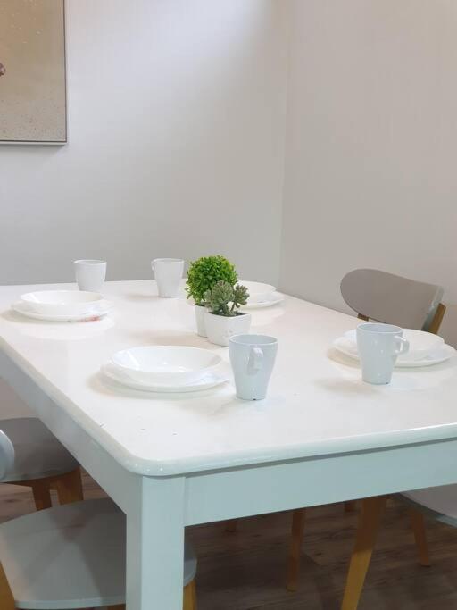 Apartment 3 Storey Bangalow Near Spice Arena & Queensbay Mall