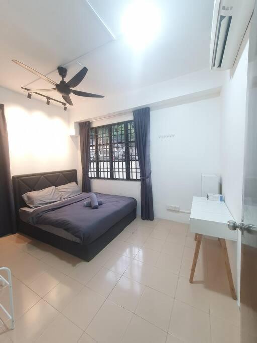 Apartment 3 Storey Bangalow Near Spice Arena & Queensbay Mall