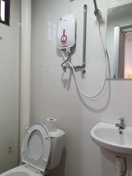 3 Storey Bangalow Near Spice Arena & Queensbay Mall * Bayan Lepas